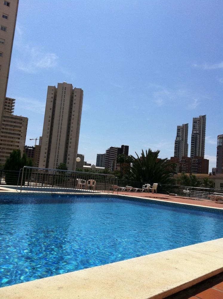 Apart-hotel Luxmar Benidorm