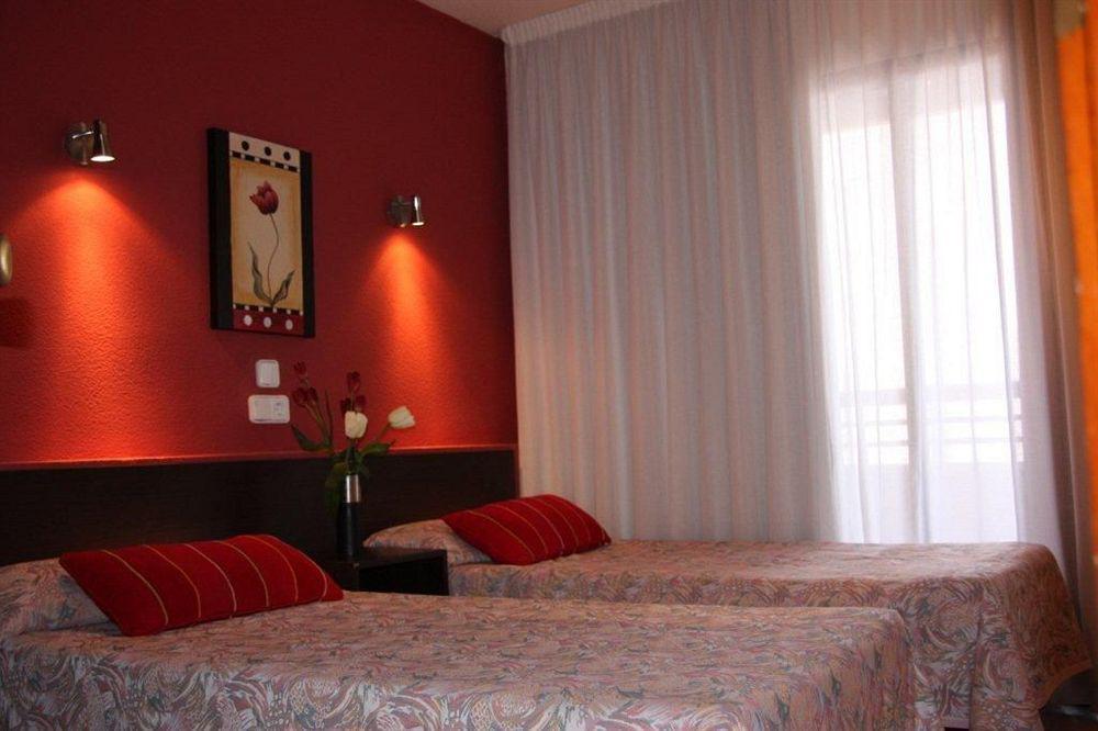 Apart-hotel Luxmar 2*